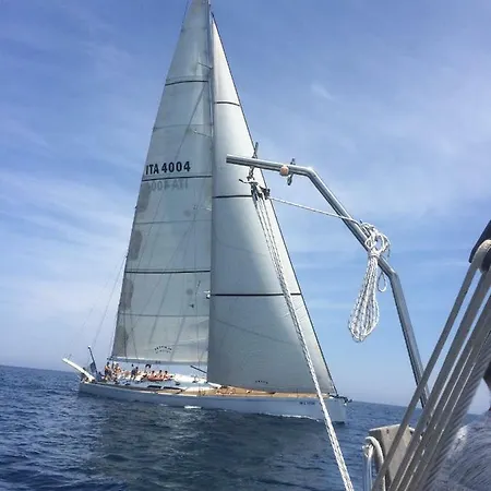 Hotel en barco Waypoint Azzurra
